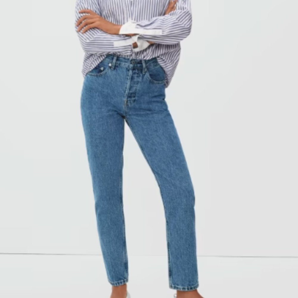 Everlane ’90s Cheeky Jean - Medium Blue Wash - NWT